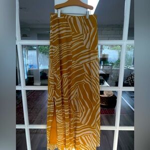 Halogen Vibrant Yellow maxi skirt XS